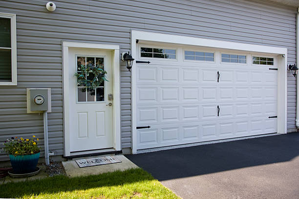 24/7 Emergency Garage Door Panel Replacement experts in Baltic, SD
